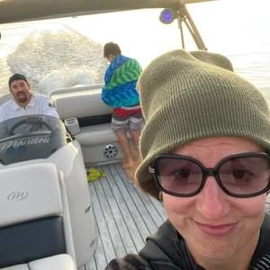 Meet your Posher, Hope